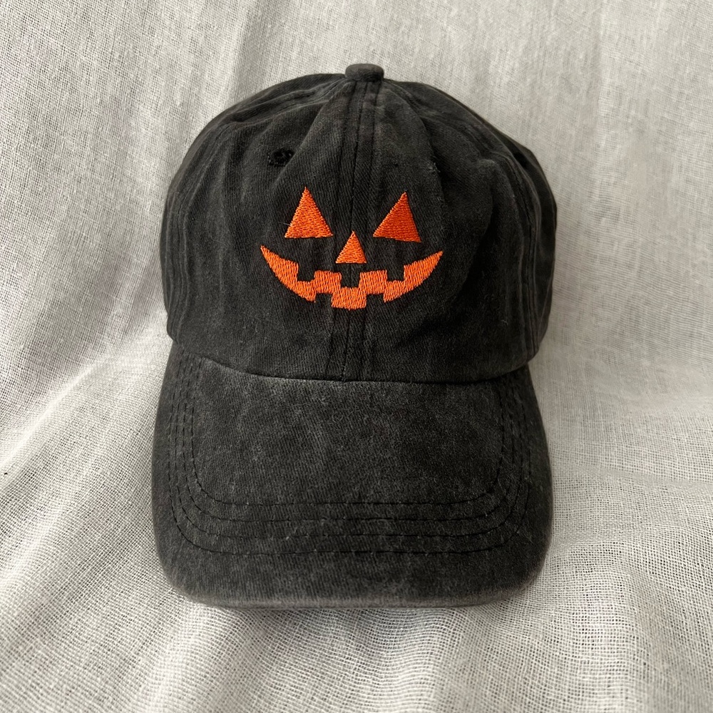 Jack-O-Lantern/Pumpkin Halloween Embroidered Baseball Cap